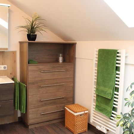 Ferienwohnung Am Dreiseithof 하우젠베르크 외부 사진