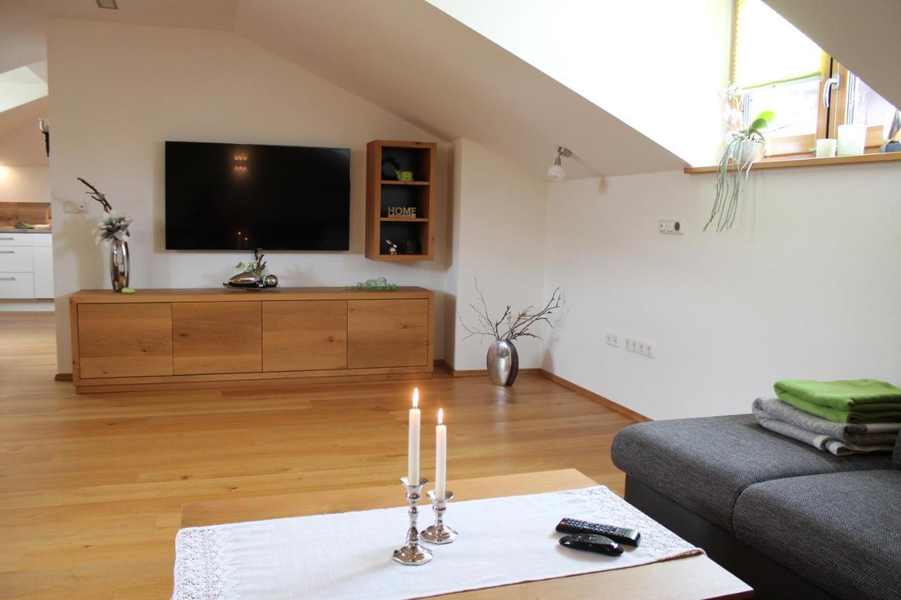 Ferienwohnung Am Dreiseithof 하우젠베르크 외부 사진