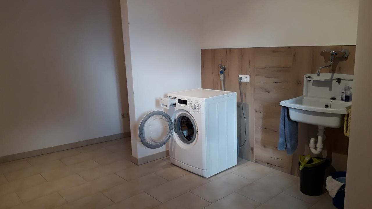 Ferienwohnung Am Dreiseithof 하우젠베르크 외부 사진