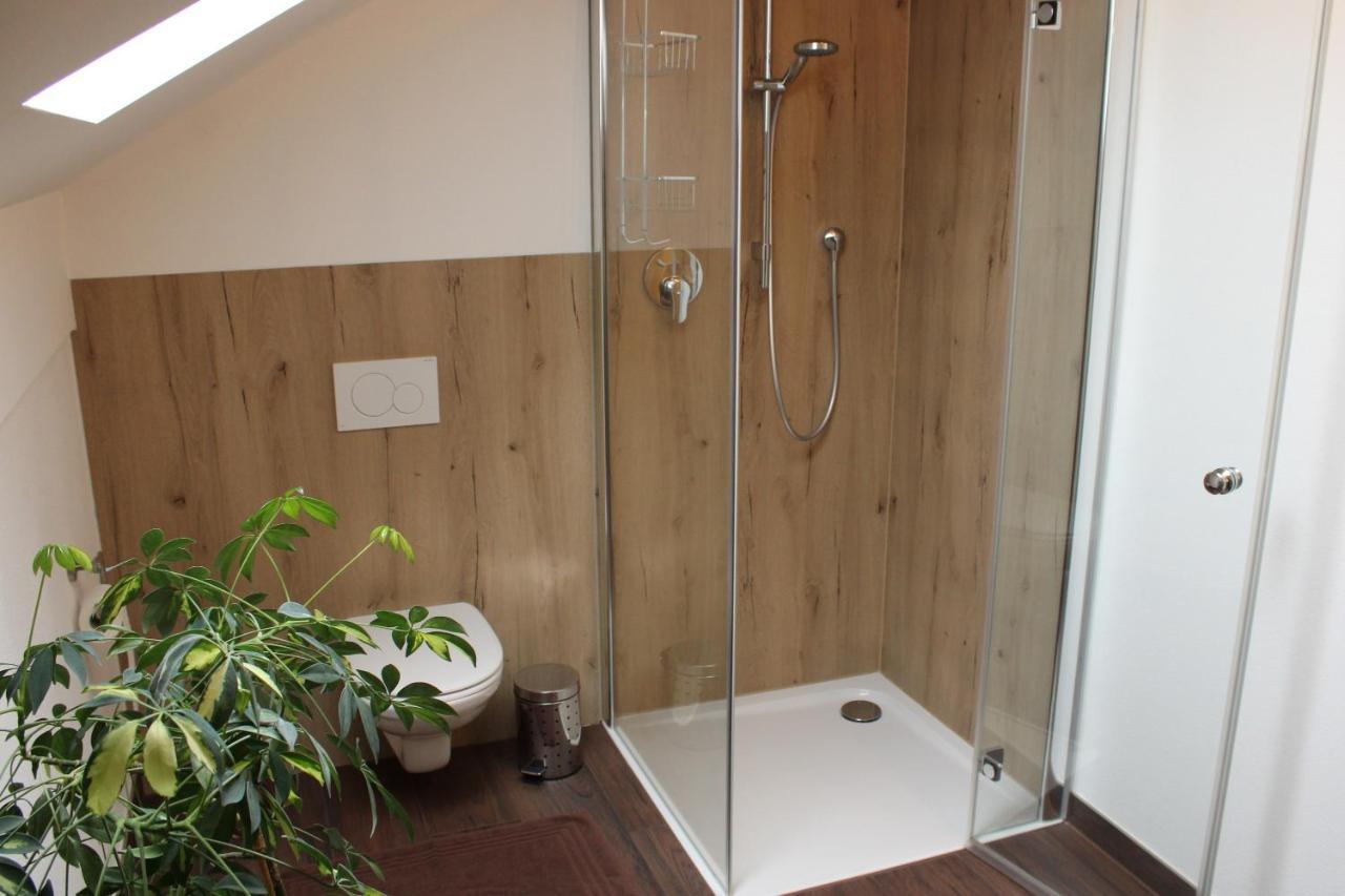 Ferienwohnung Am Dreiseithof 하우젠베르크 외부 사진